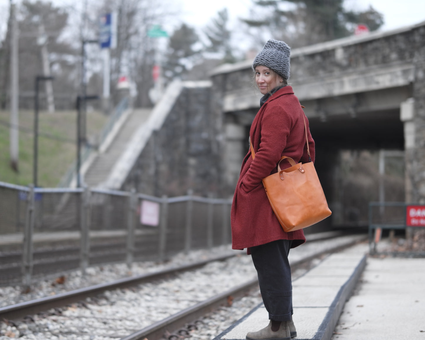 Station Tote - Natural Crossbody