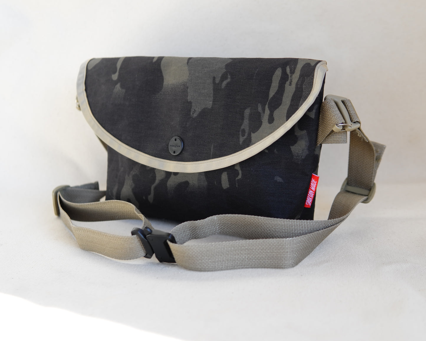 Sling Bag in Black Multicam