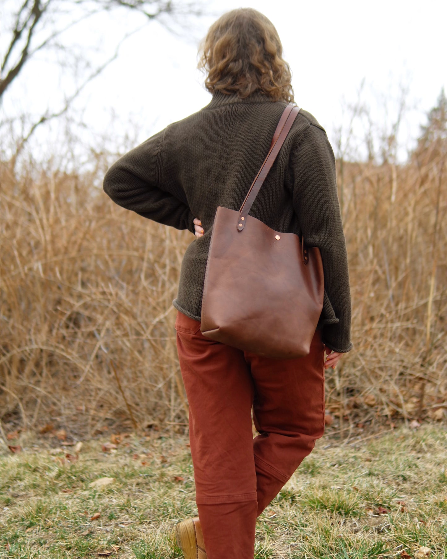 Station Shoulder Tote in Mocha