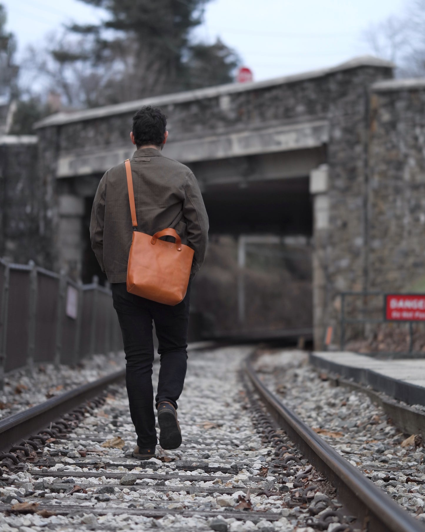 Station Tote - Natural Crossbody