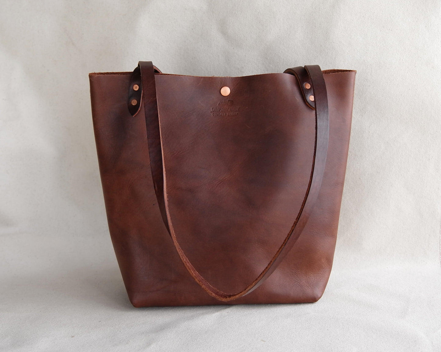 Station Shoulder Tote in Mocha