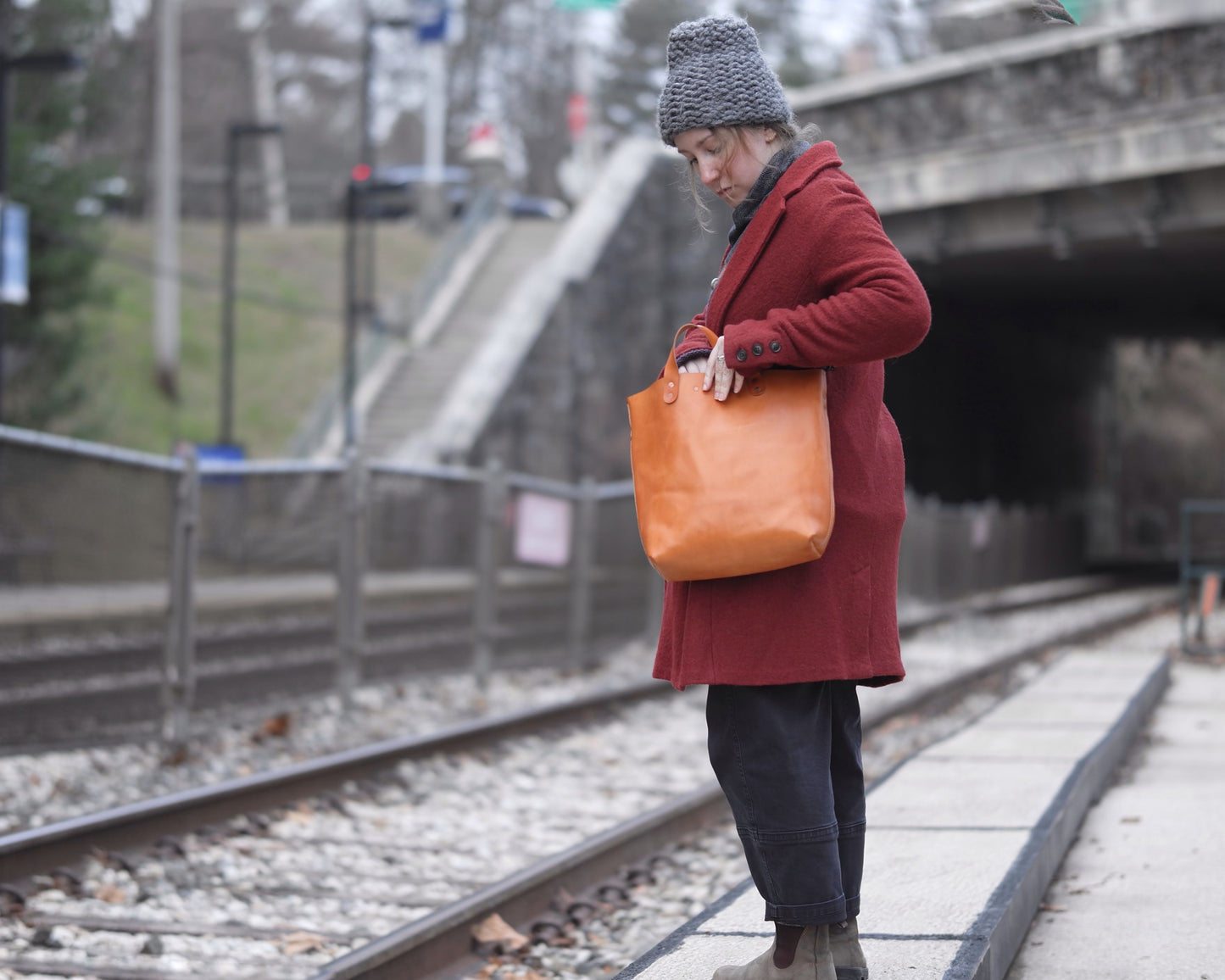 Station Tote - Natural Crossbody