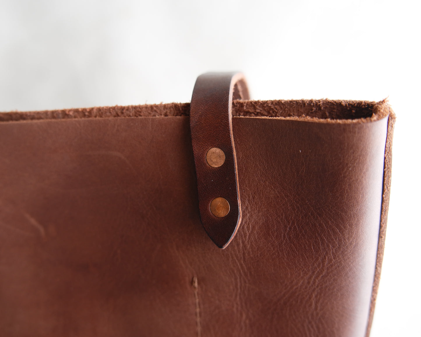 Station Shoulder Tote in Mocha