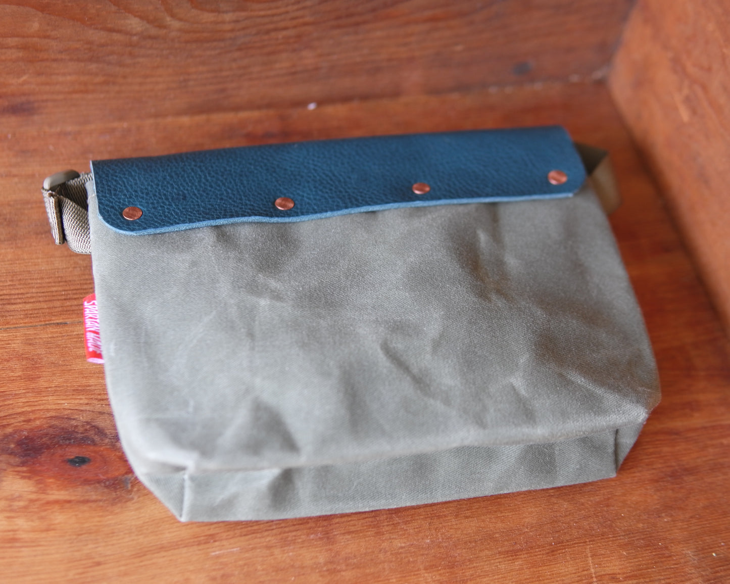 Sacoche in Teal/Sage