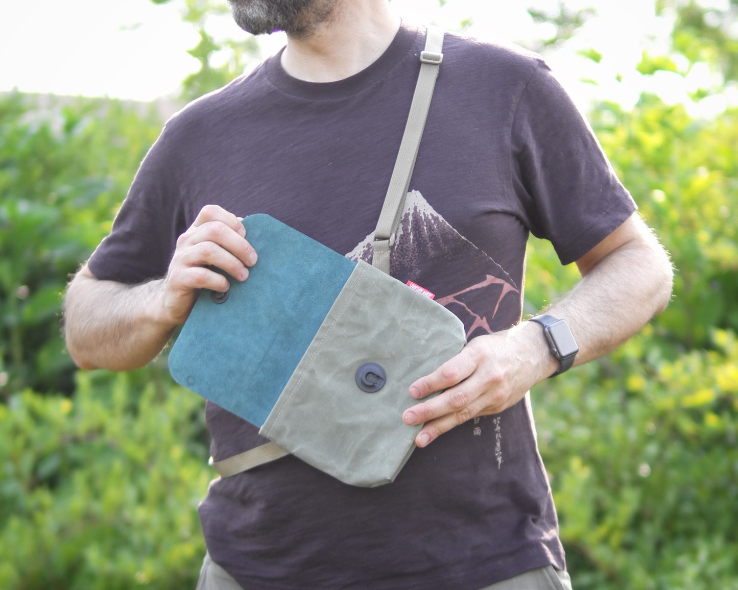 Sacoche in Teal/White