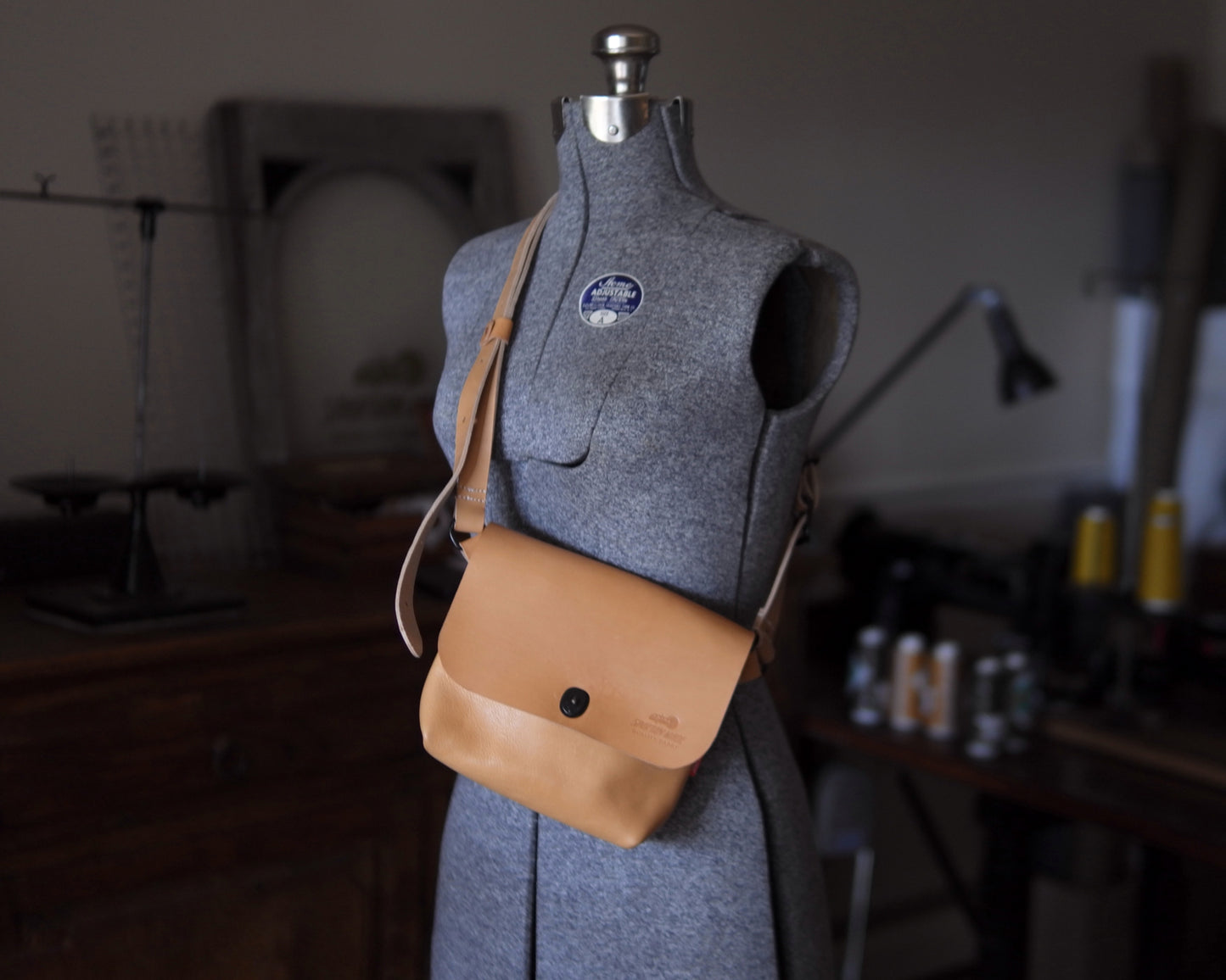 Sacoche in Natural Leather