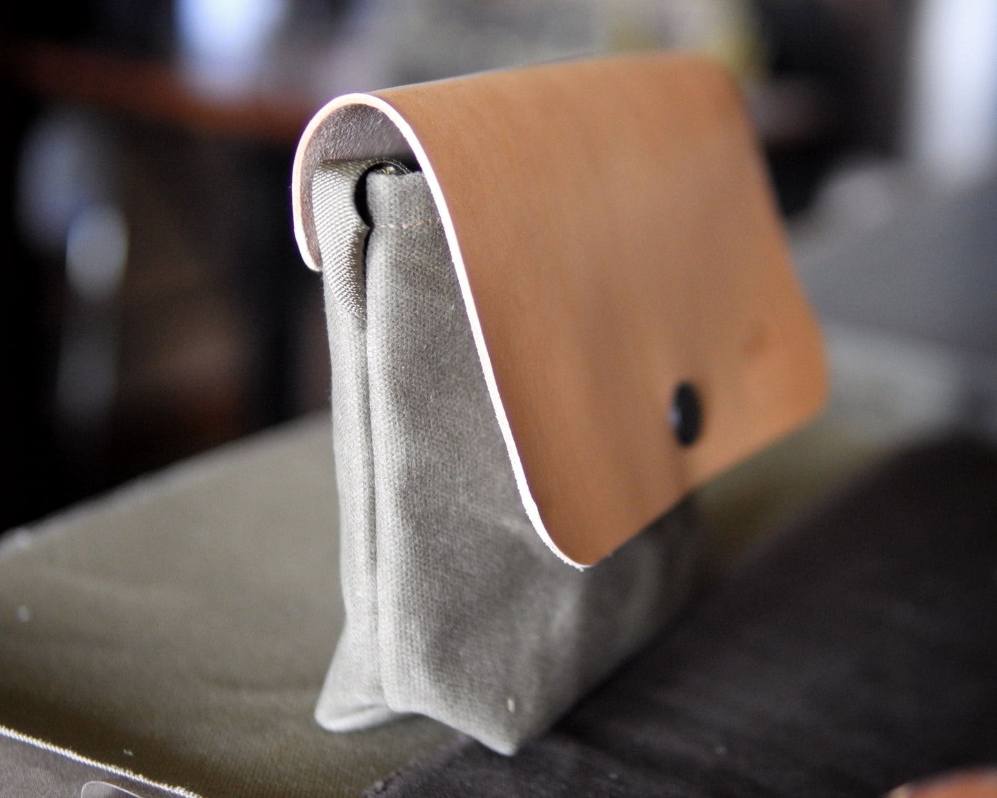 Sacoche in Natural/Olive