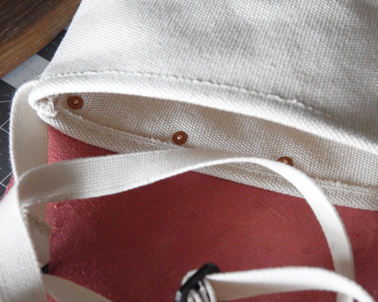 Sacoche in Pink/White