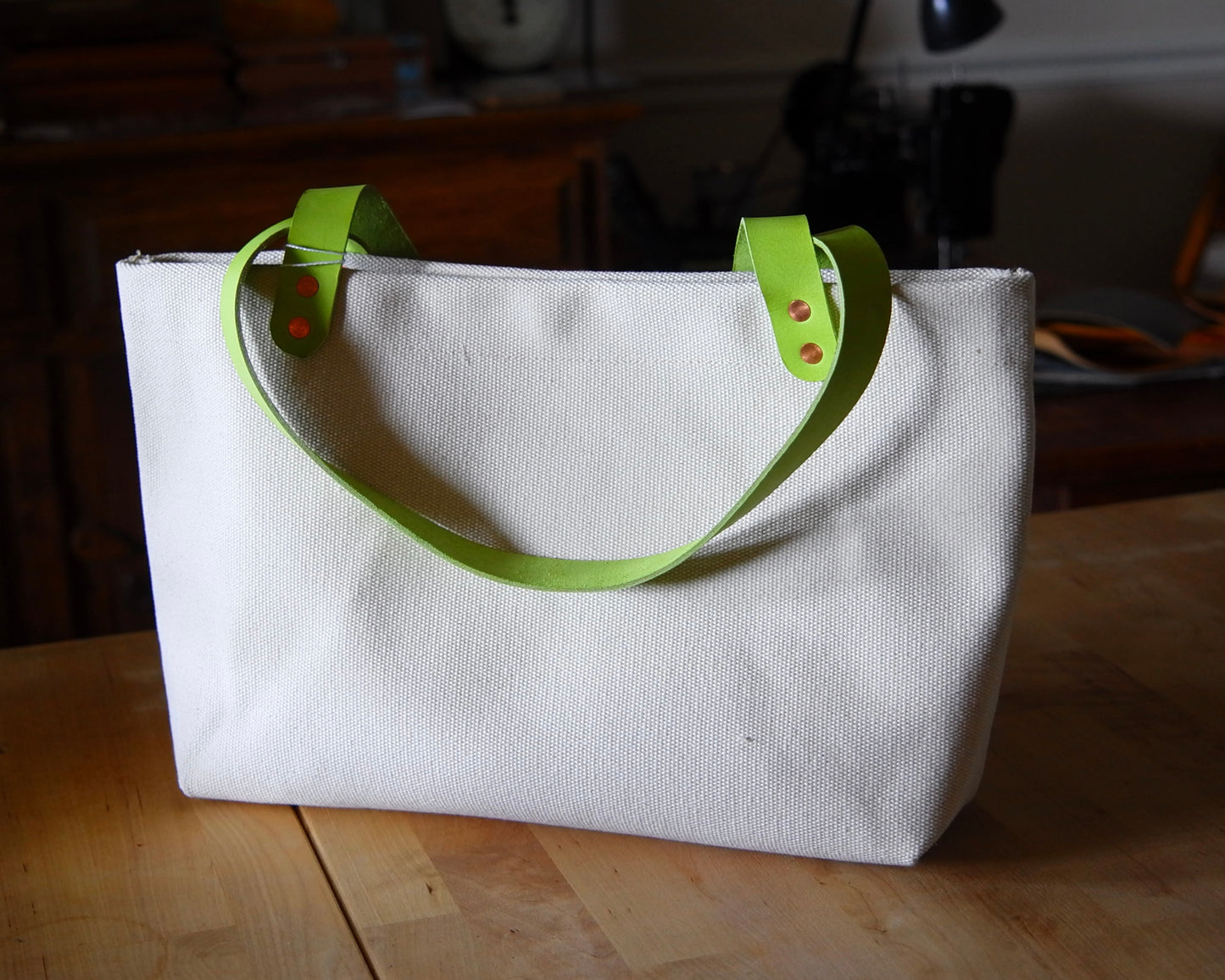 Small Market Tote in Lime