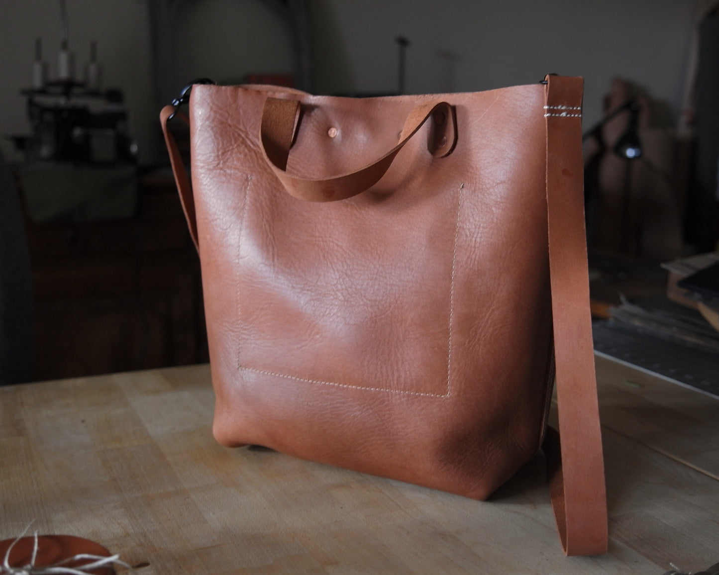 Station Tote - Caramel Crossbody