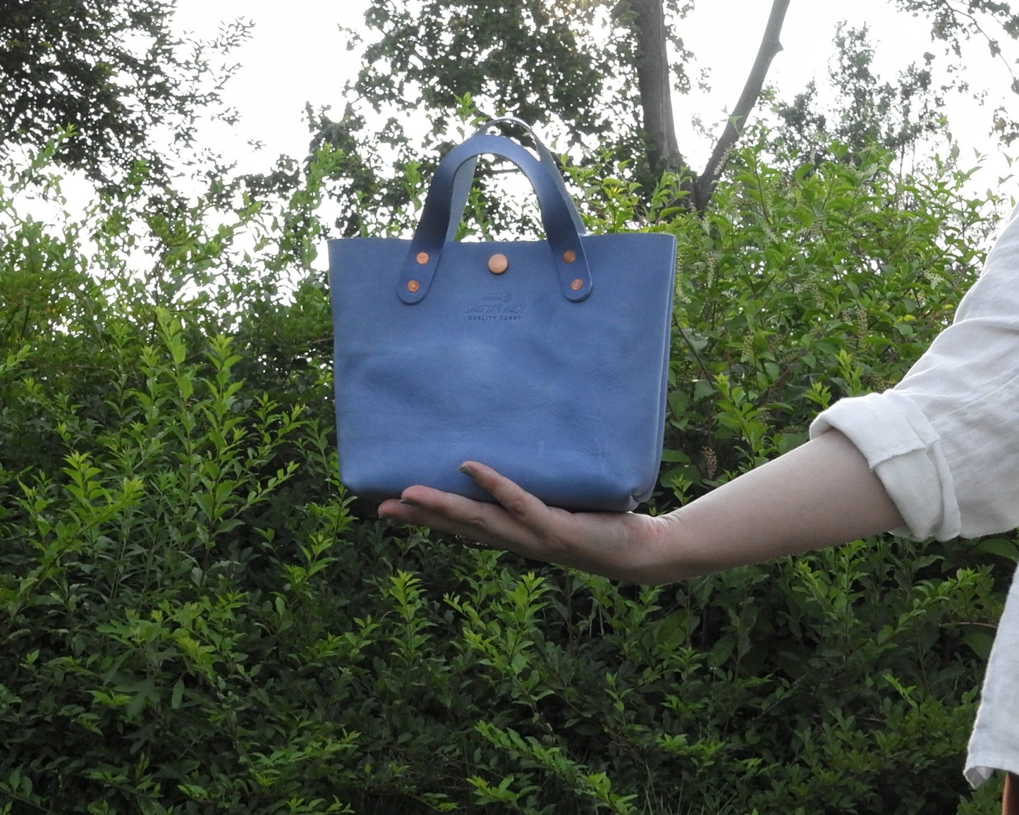 Mini Tote in Oiled Natural