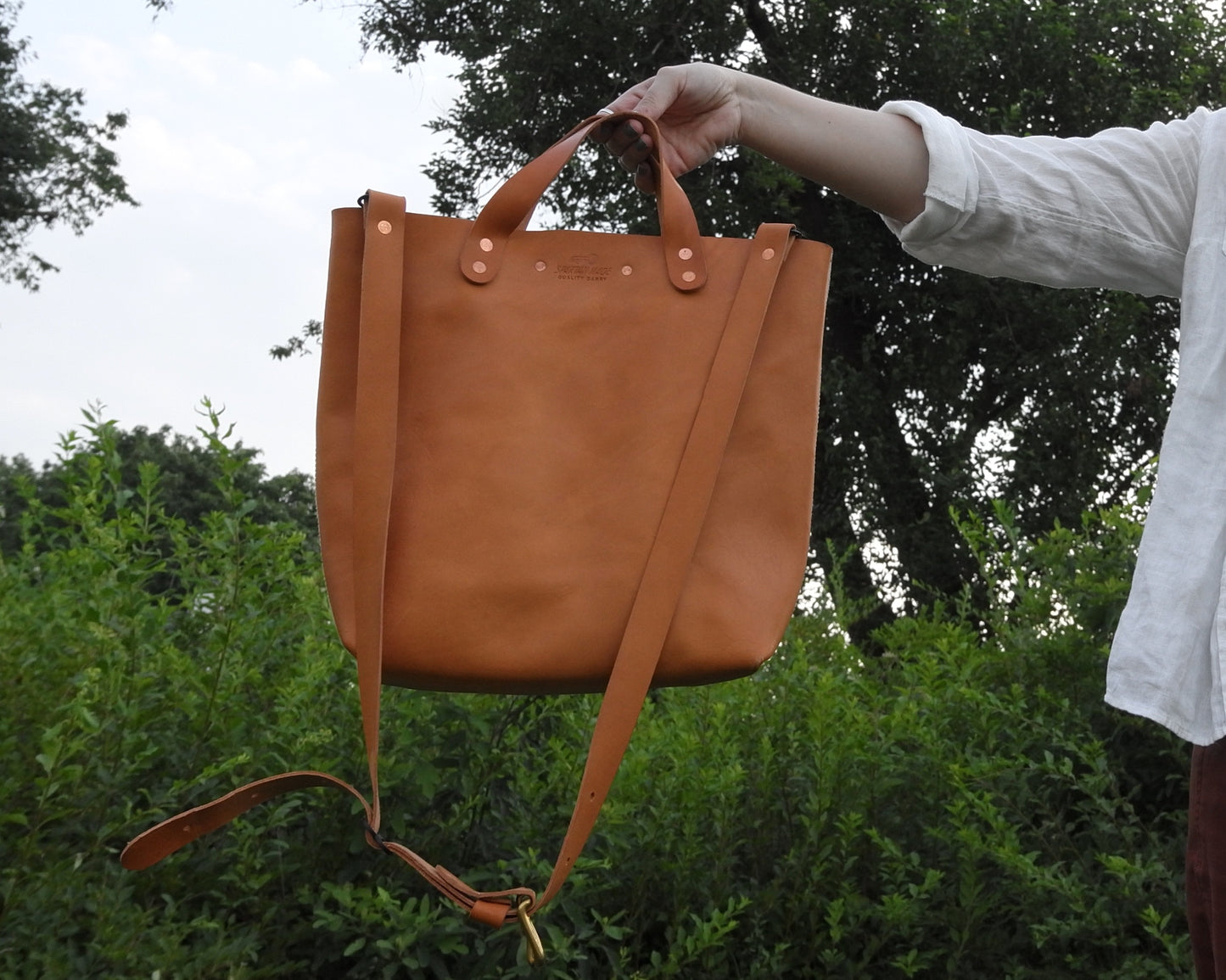 Station Tote - Natural Crossbody