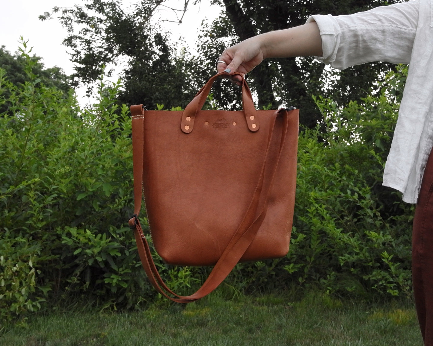 Station Tote - Caramel Crossbody