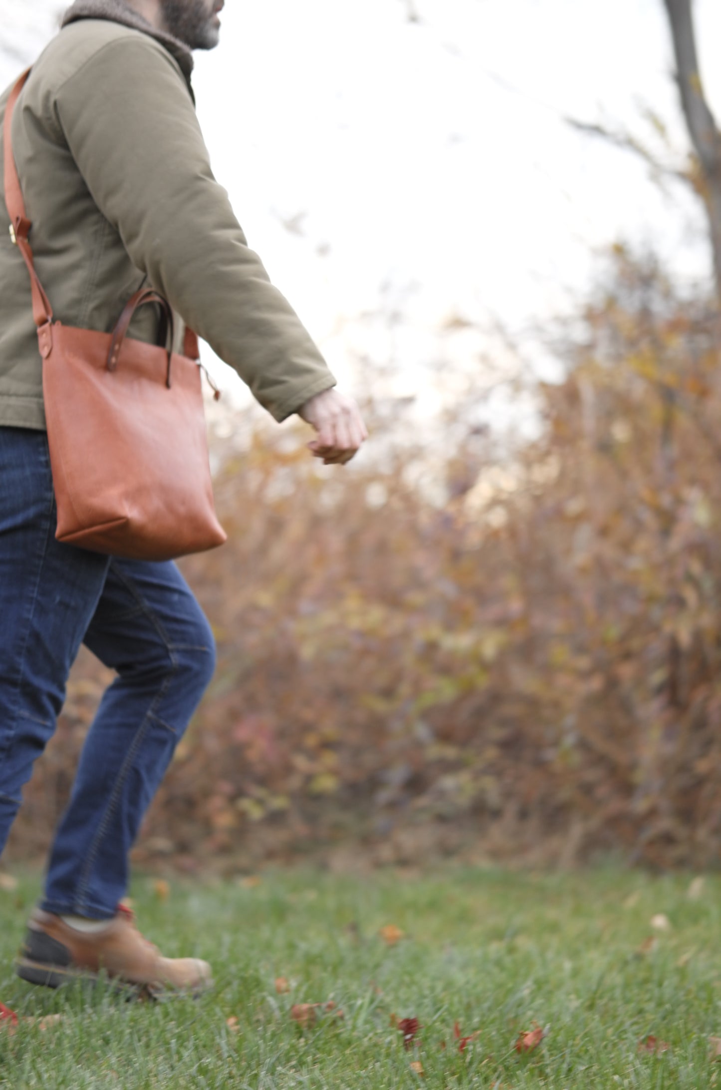 Station Tote - Caramel Crossbody