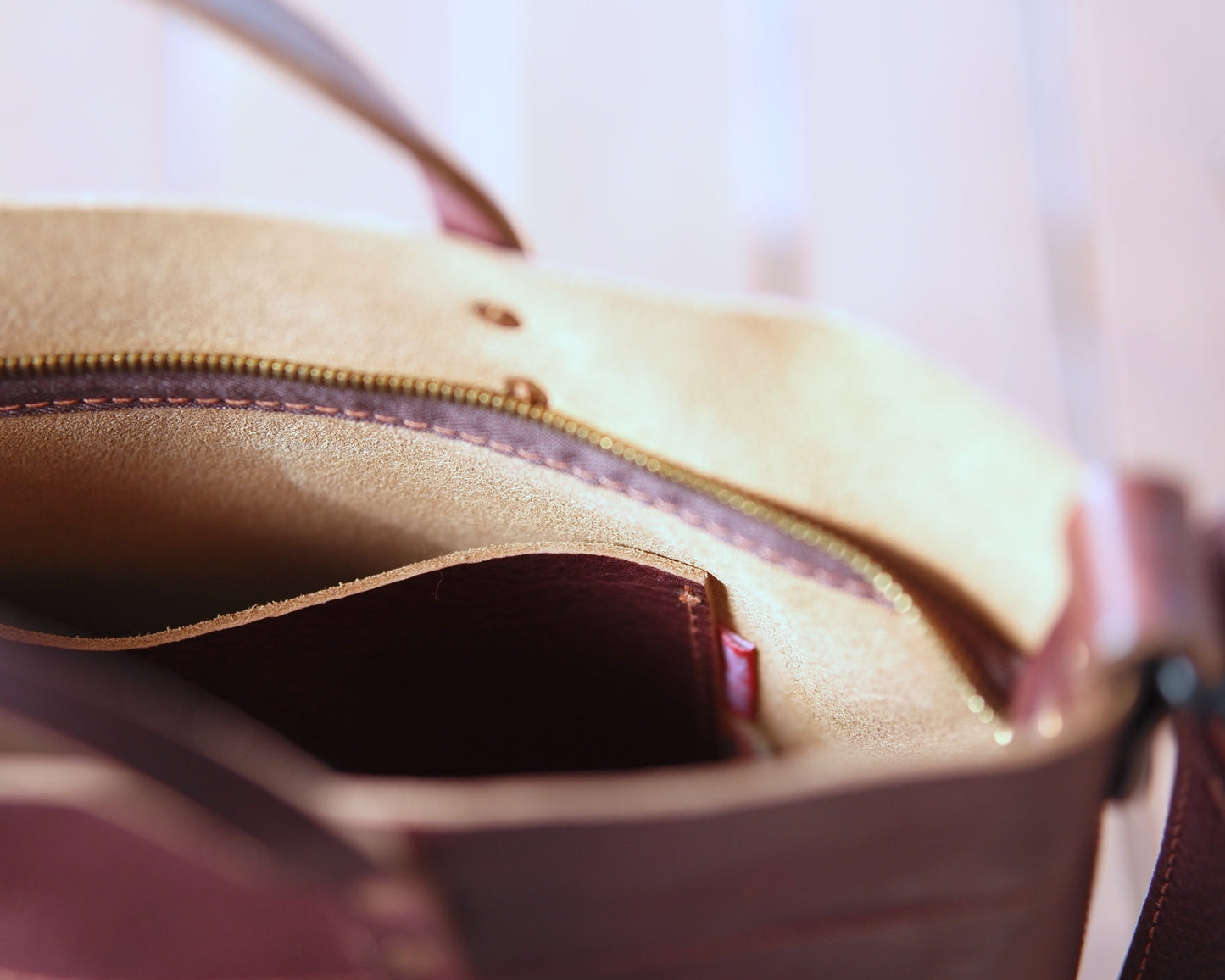 Station Tote - Bordeaux Crossbody