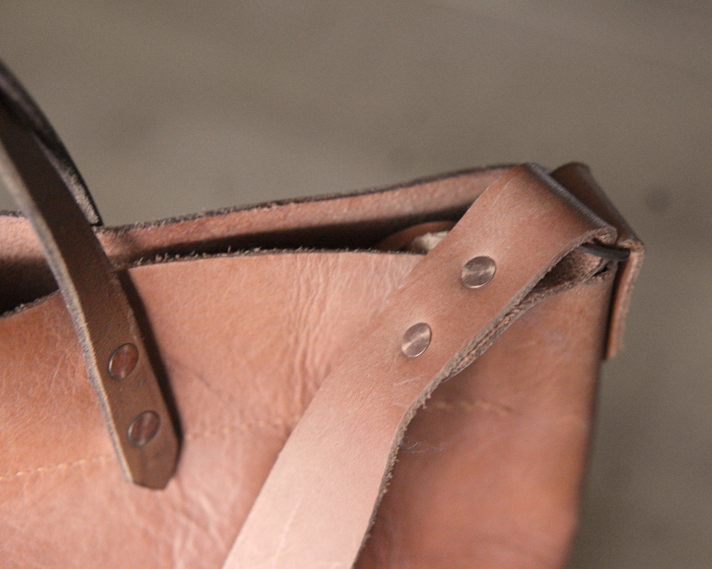 Station Tote - Caramel Crossbody