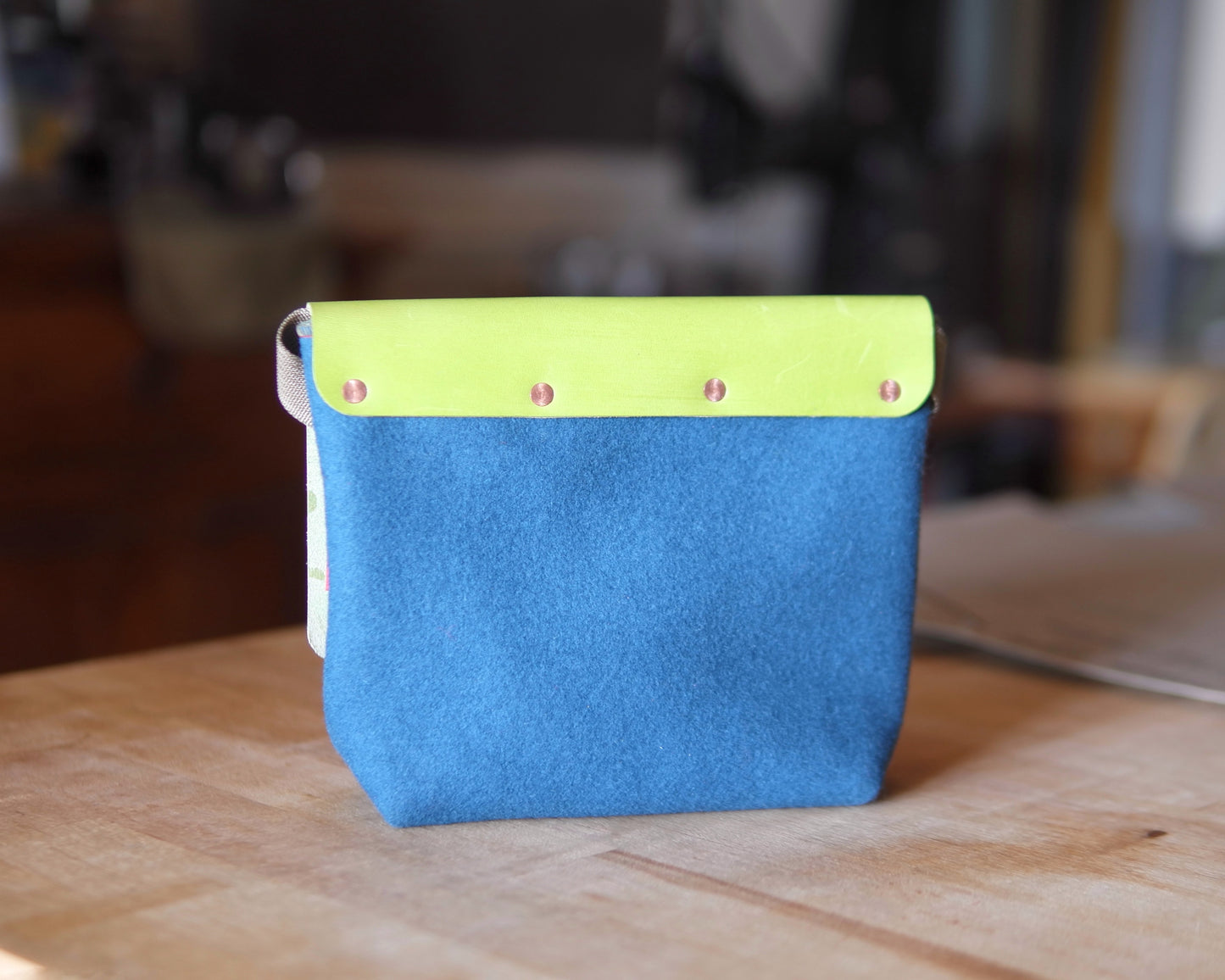 Sacoche in Lime/Wool
