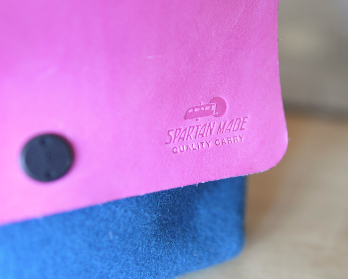 Sacoche in Pink/Wool