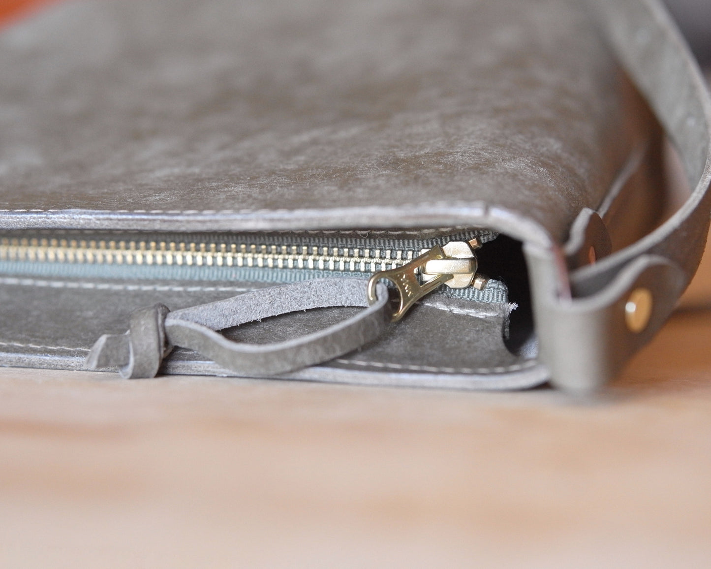 Substation Tote in Grigio