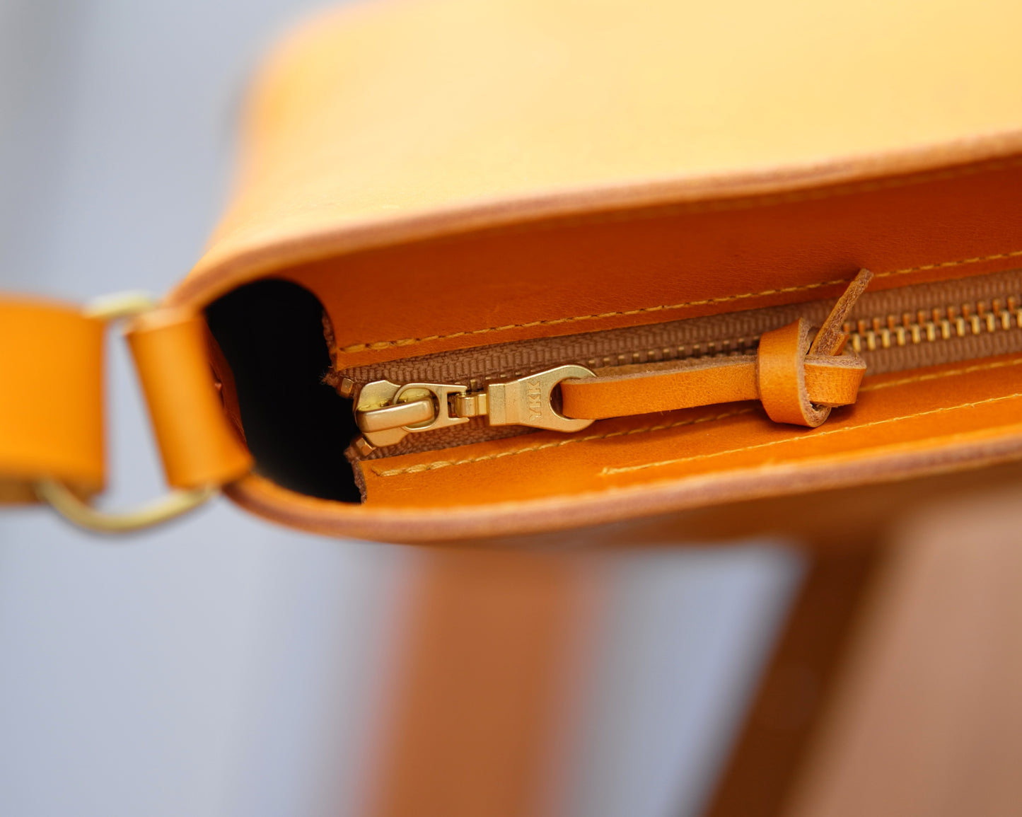 Station Tote in Buttero Goldenrod