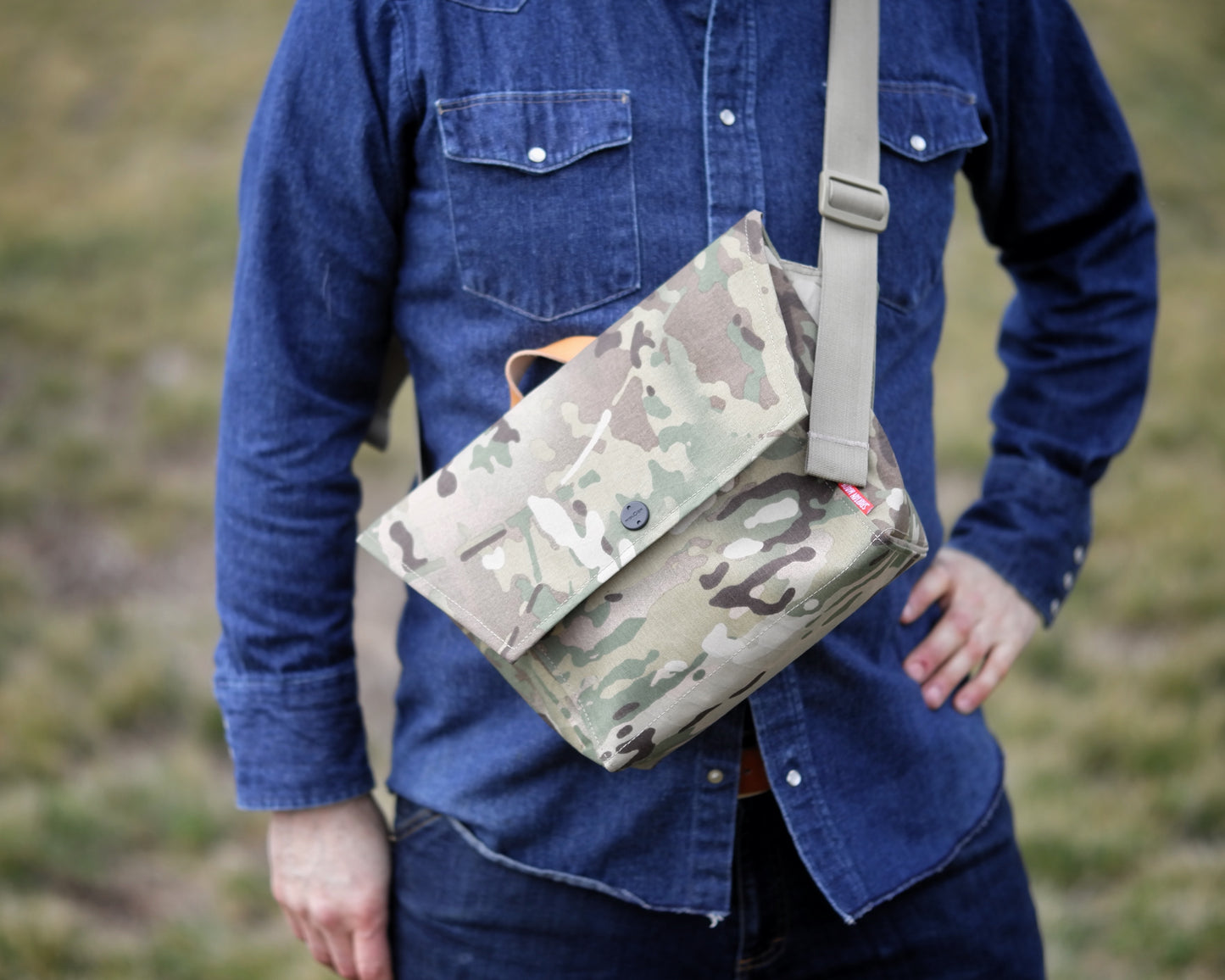 Messenger Bag in X-Pac