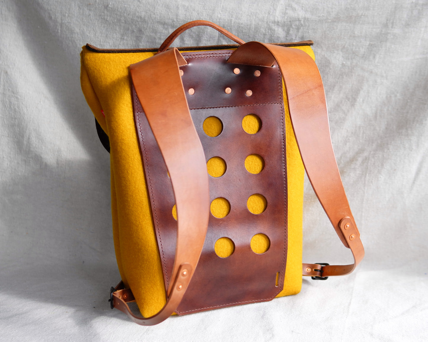 4-D Rucksack in Ochre Felt