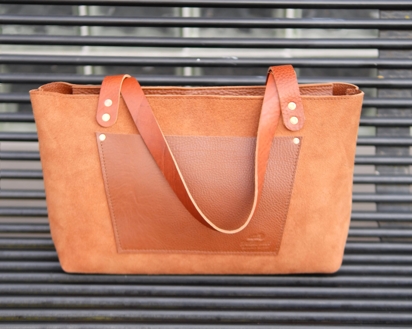 Market Tote in Waterproof Leather