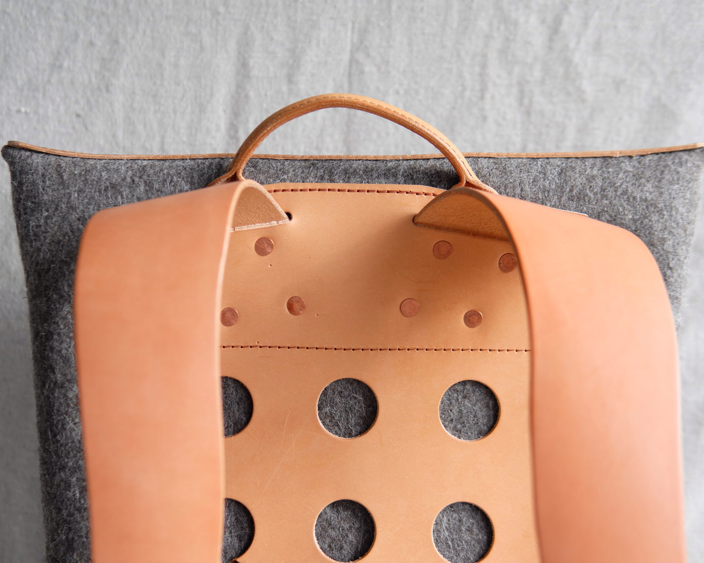 4-D Rucksack in Natural Felt