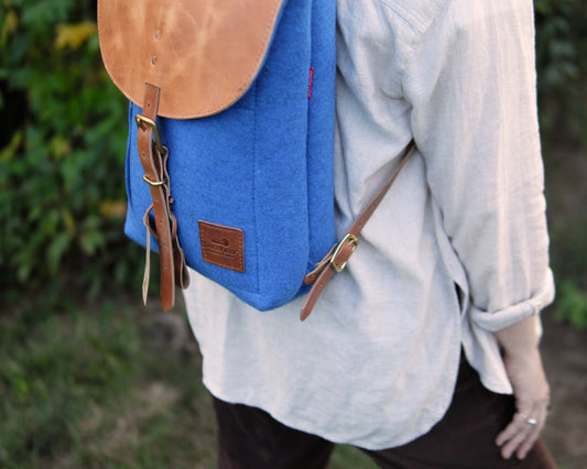 4-D Rucksack in Cobalt Felt