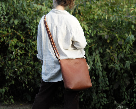 Station Tote in Caramel