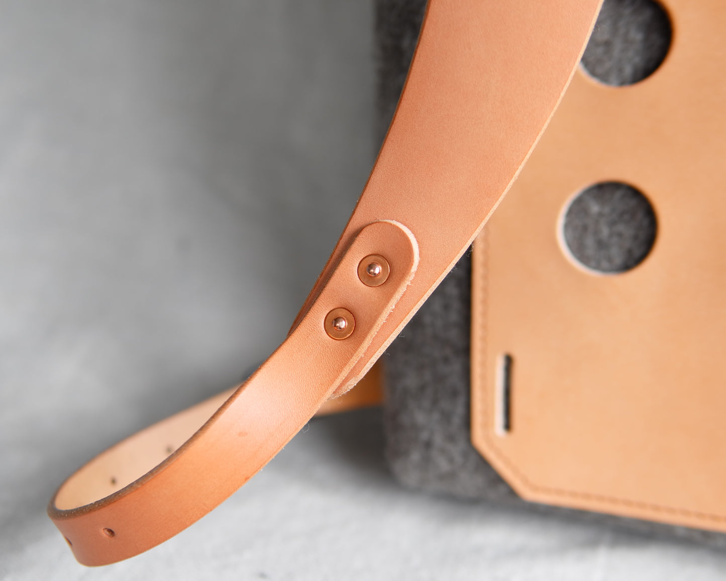 4-D Rucksack in Natural Felt