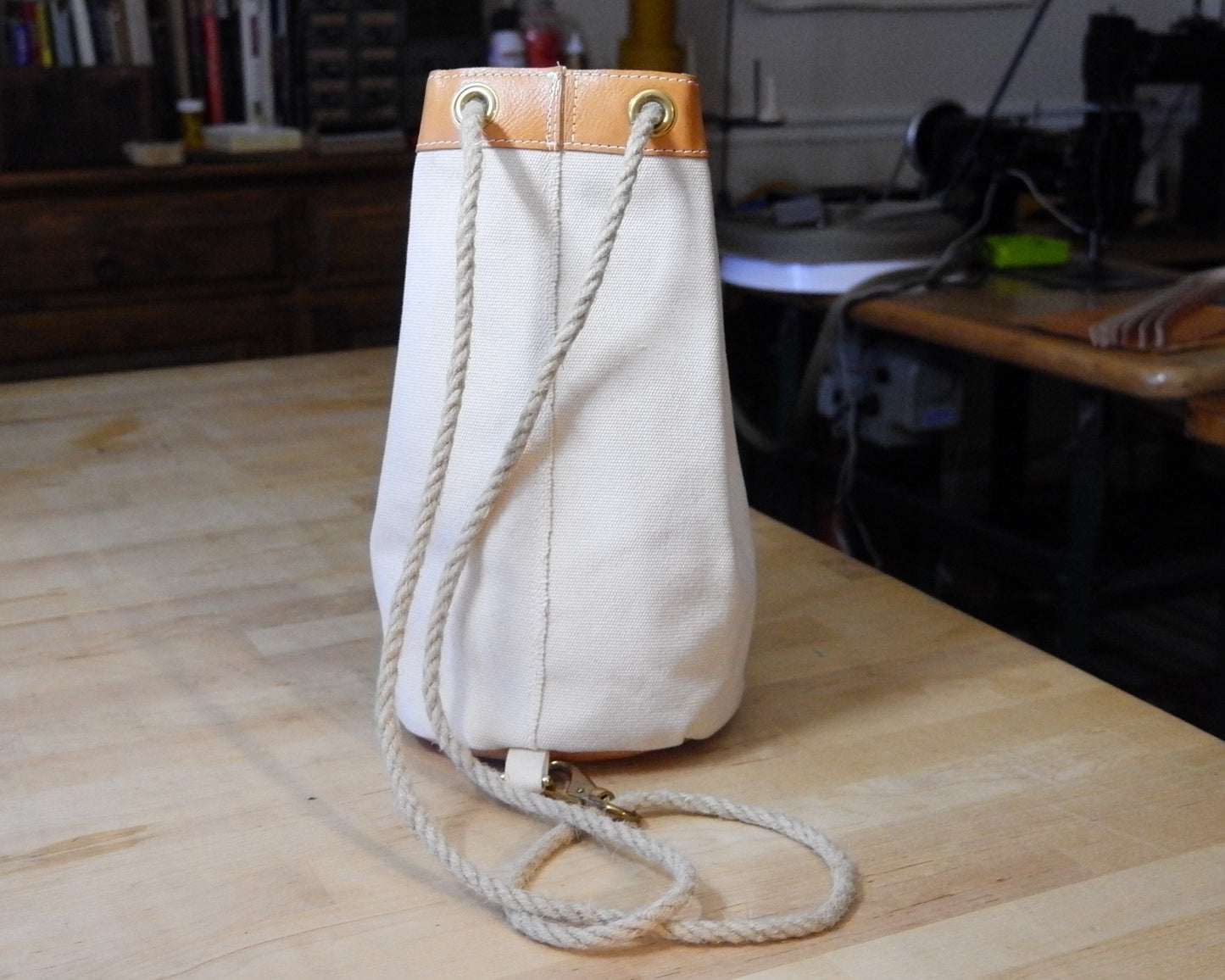 Bucket Bag in Hunter Natural Canvas