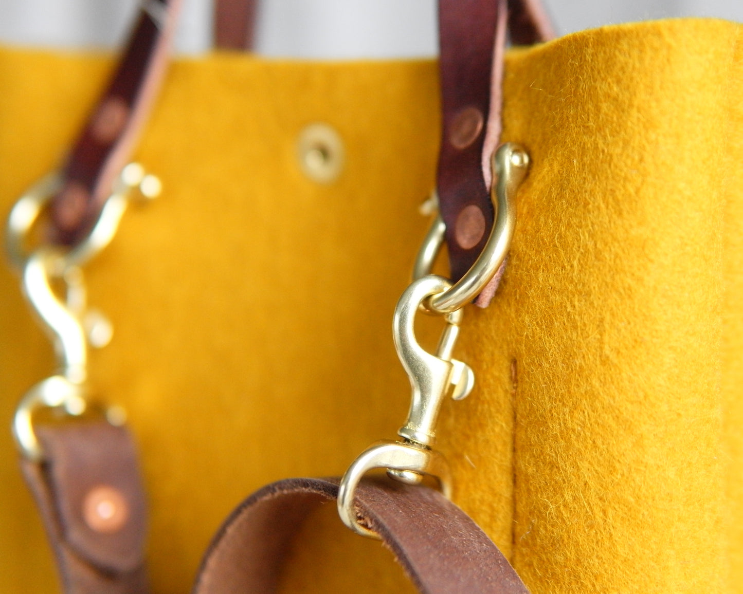 Mini Tote in Ochre Felt