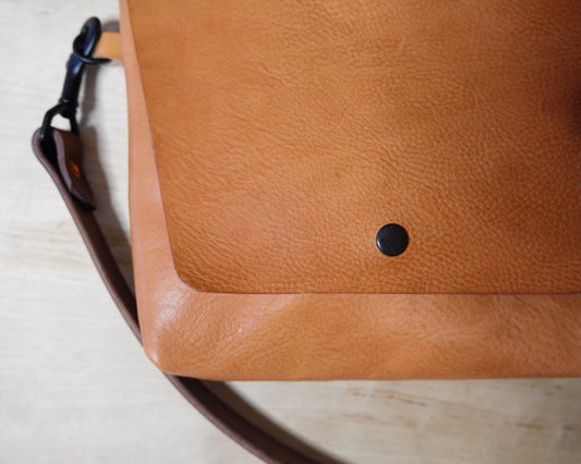 Sacoche in Oiled Natural