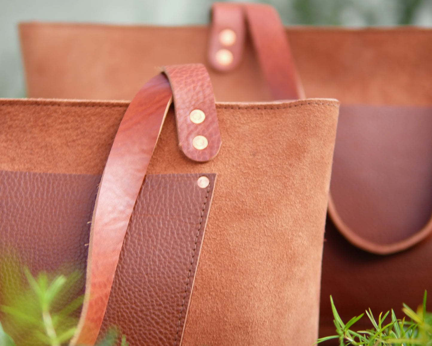 Market Tote in Waterproof Leather