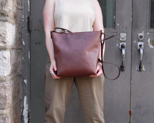 Station Tote in Mocha