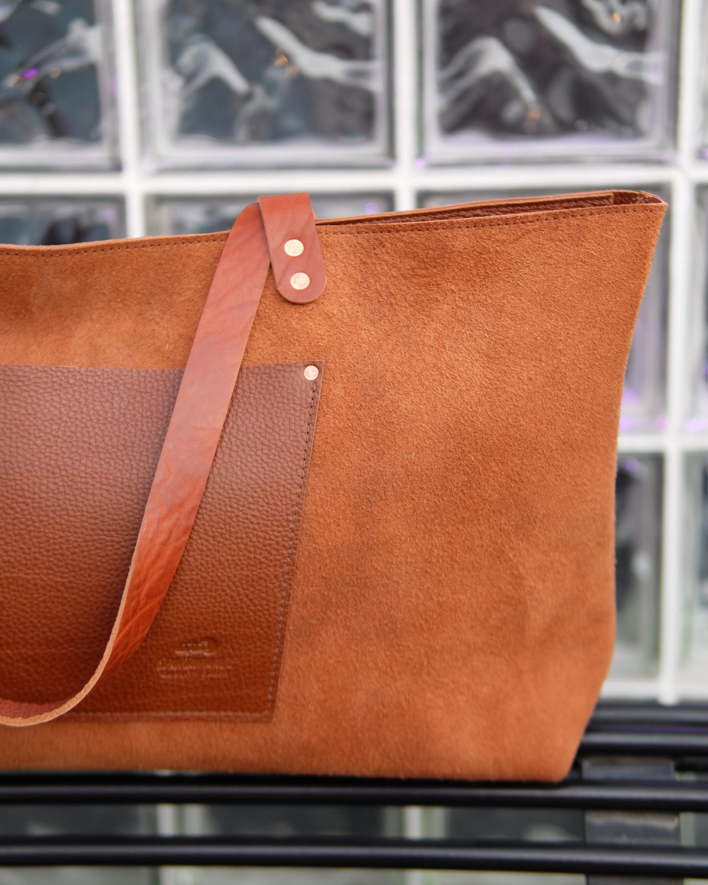 Market Tote in Waterproof Leather