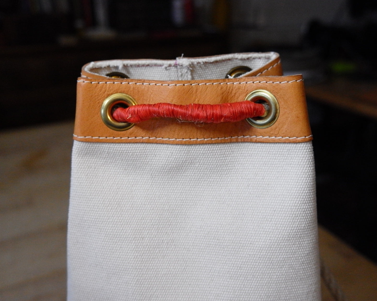 Bucket Bag in Hunter Natural Canvas