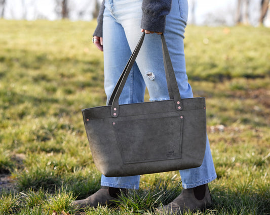 Zippered Leather Tote in Olive