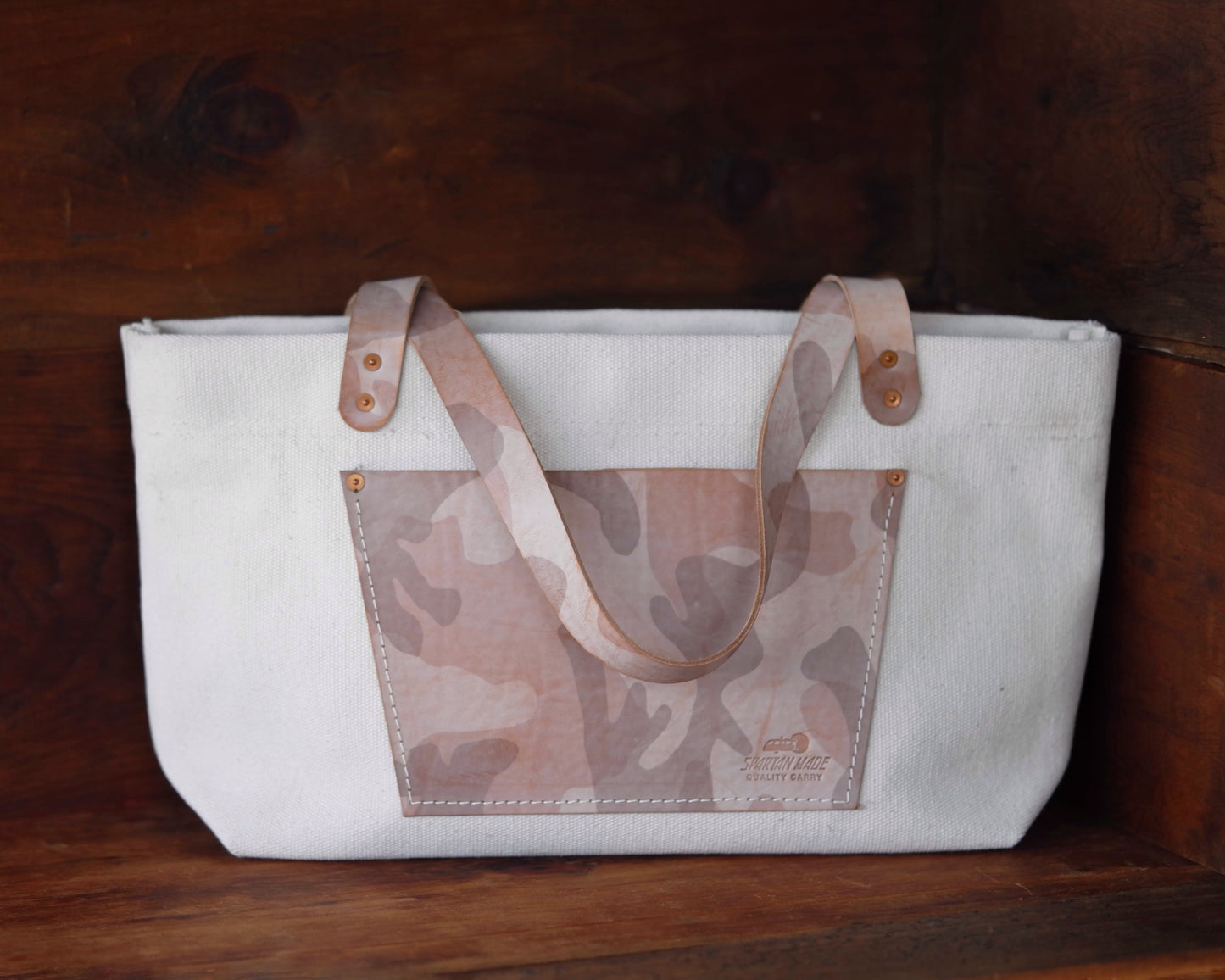Market Tote with Zipper in Ghost Camo