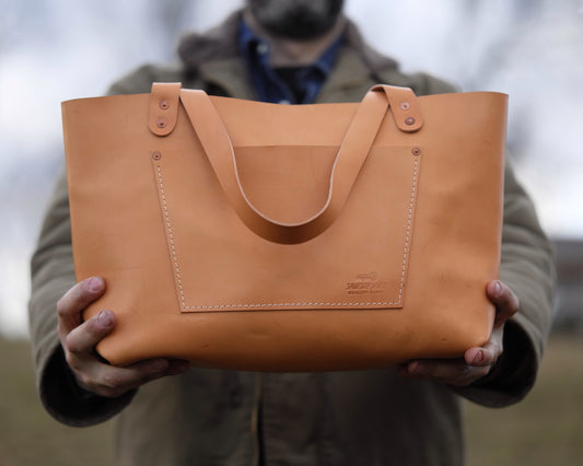 Leather Tote in Natural