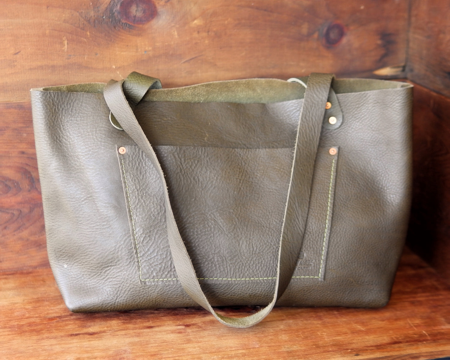 Leather Tote in Olive