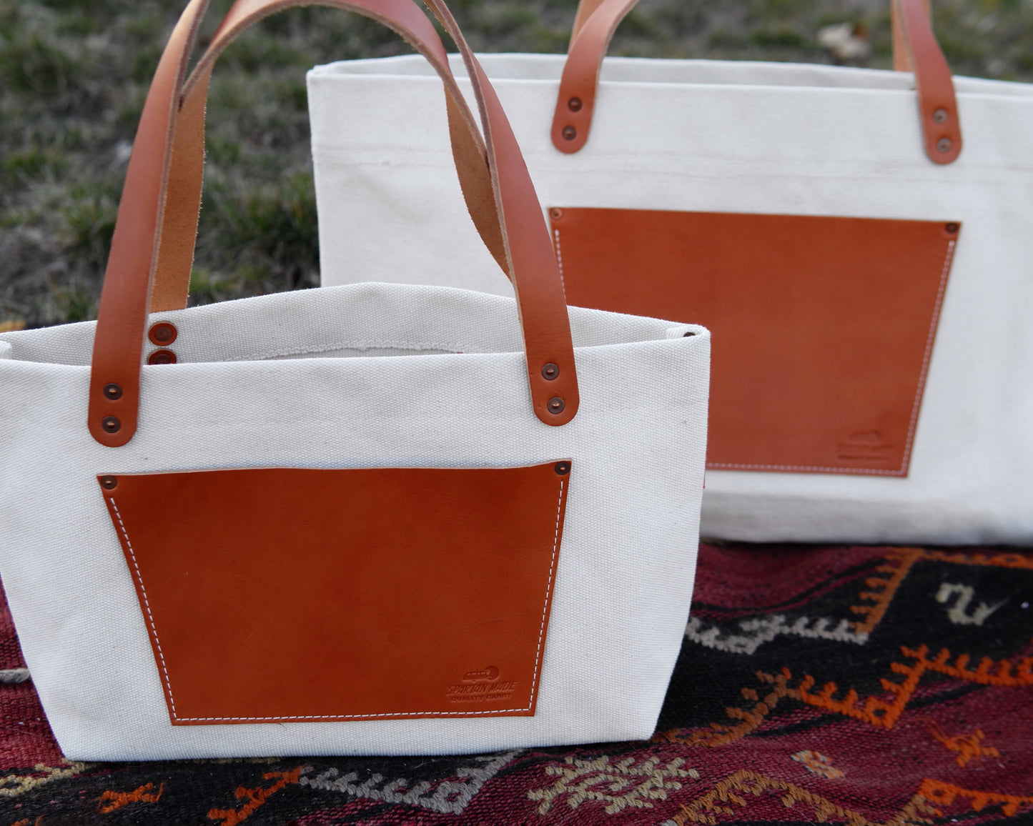 Market Tote with Zipper